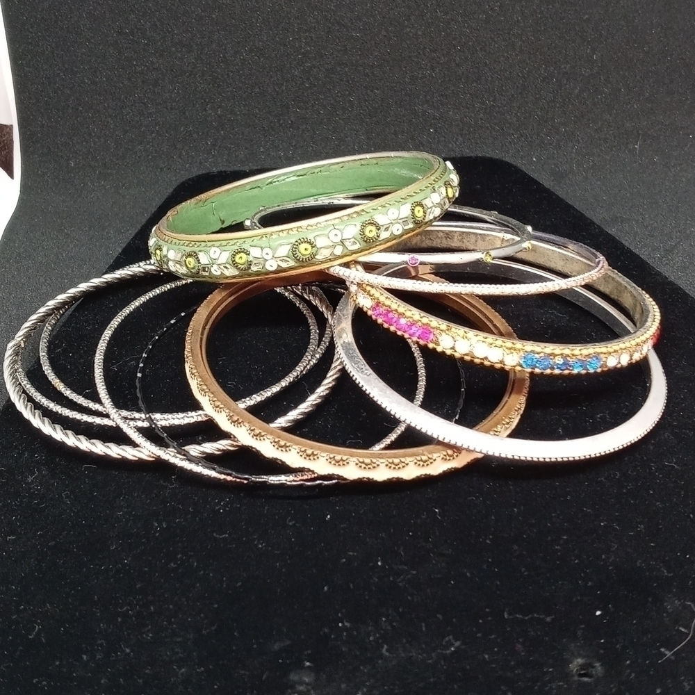 Lot of 11 Bangles bracelets